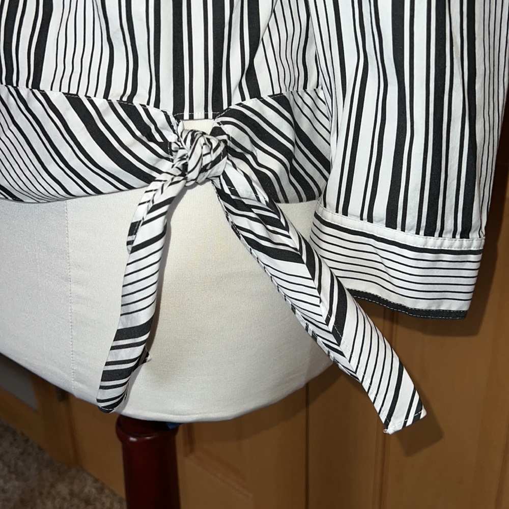 Talbots long sleeve B/W stripe top PL - Picture 2 of 7